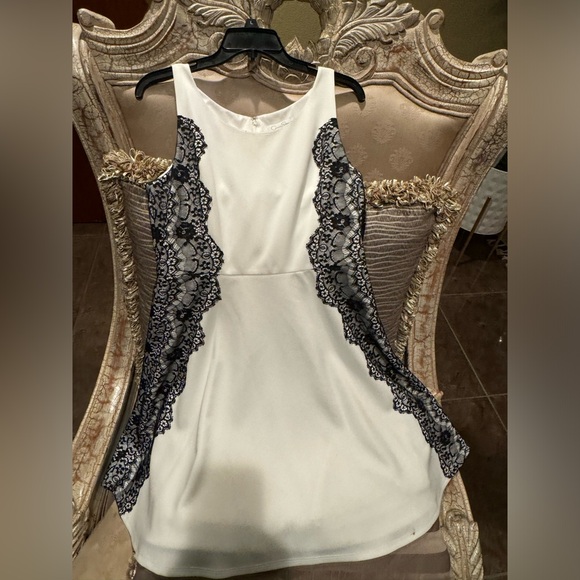 $40x 2 dresses! Calvin Klein and Jessica Simpson size 10 dresses - Picture 4 of 6